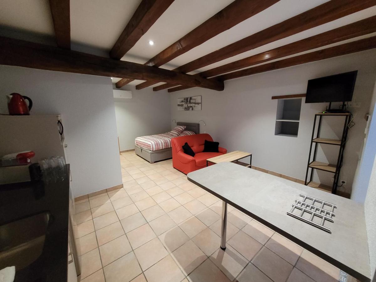 Le Petit Monas Apartment Civaux Exterior photo